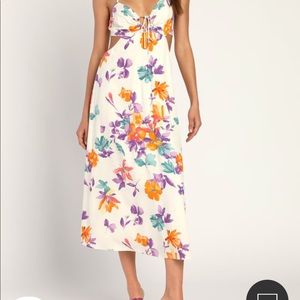 In Full Flower Ivory Floral Print Cutout Midi Dress, size medium.  Worn once.